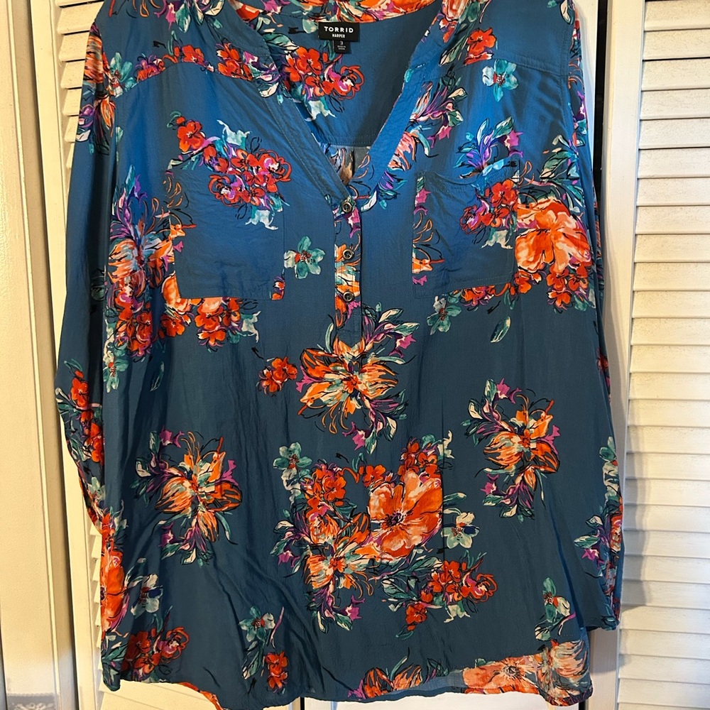 Torrid Vibrant Floral Blue Blouse